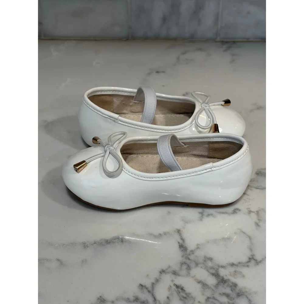 Felix & Flora White Patent Leather Mary Jane Ballet Flats Kids Size 5 Bow Detail